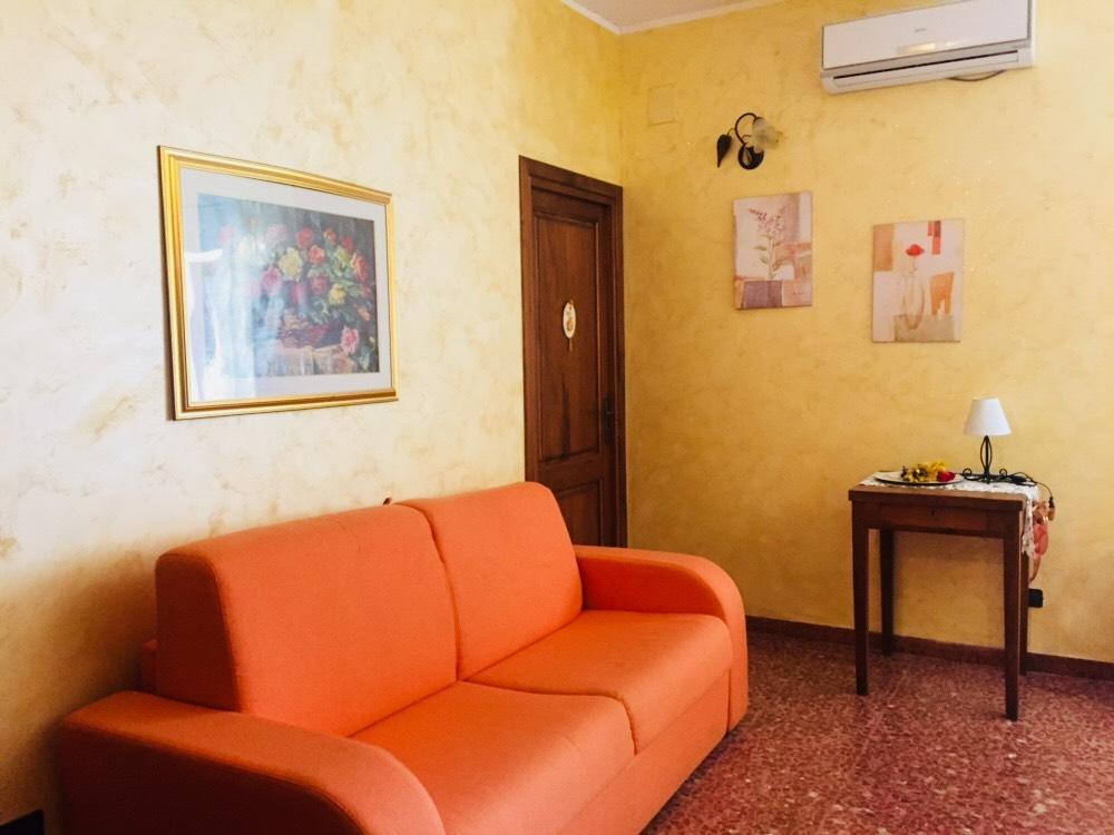 B&B Il Tulipano sul Lago Colle di Tora Esterno foto